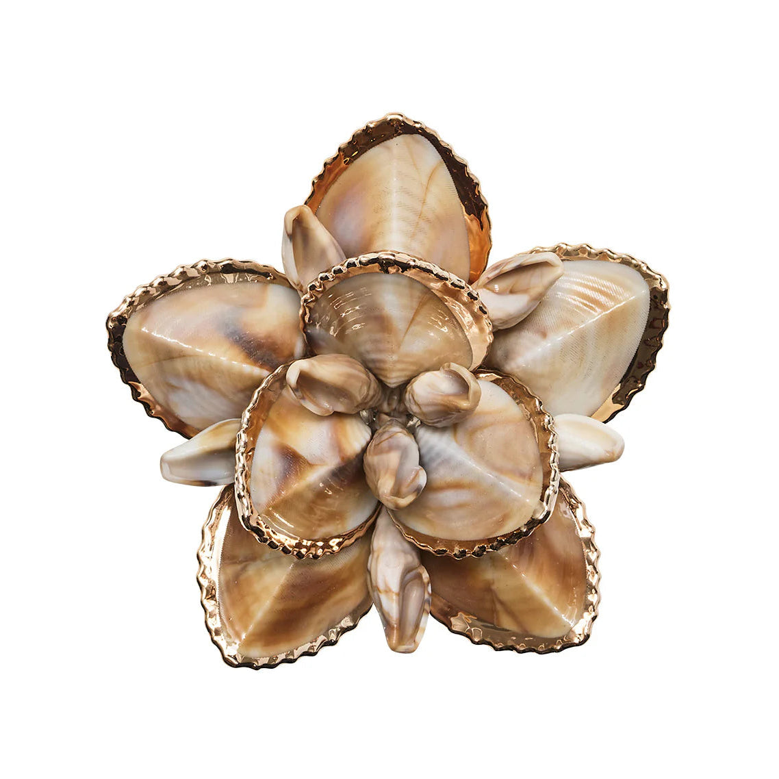 The Kim Seybert Beachcomber Napkin Ring Set of 4 features flower-shaped ornaments crafted from brown and cream seashells with gold edges, exuding coastal elegance and perfect for a decorative table setting.