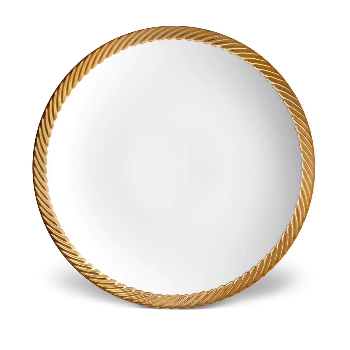 The L’Objet Corde Dinnerware Gold is a round, white plate with a shiny, textured gold twisted rope rim and hand-painted detailing, combining modern elegance with classic craftsmanship.