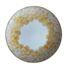 Marie Daâge Cercle D’Ecailles Platinum Filet white Limoges porcelain plate featuring a platinum rim and a decorative border of overlapping pale yellow and grey scale patterns.