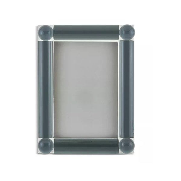 The Tizo Corner Ball Crystal Frame Grey showcases your 5x7 photo beautifully with an elegant grey glass design, glossy dark gray border, cylindrical rods on the sides, and spherical corner accents.