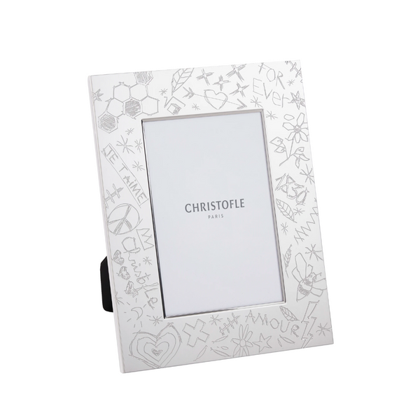 This graffiti frame is silver-plated and has "I Love You" in French. 